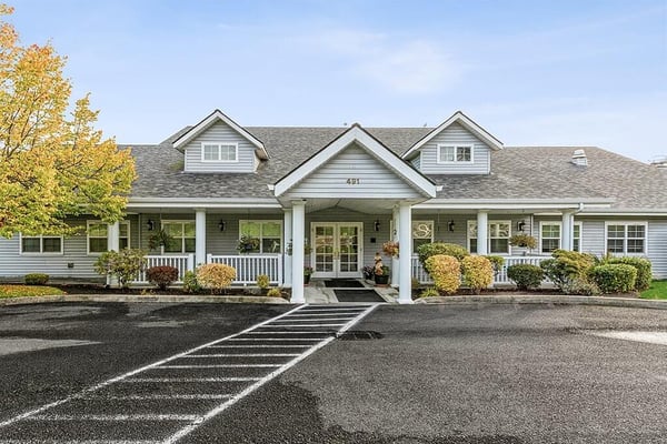 victoria_place_port_townsend_community_exterior-1
