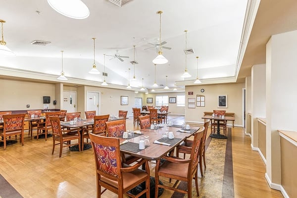 victoria_place_port_townsend_dining_room