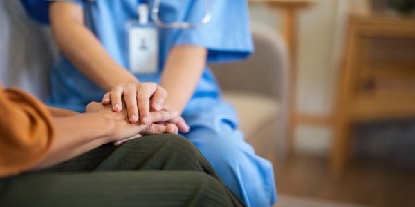 5 Signs Your Parent Can No Longer Live Alone Safely